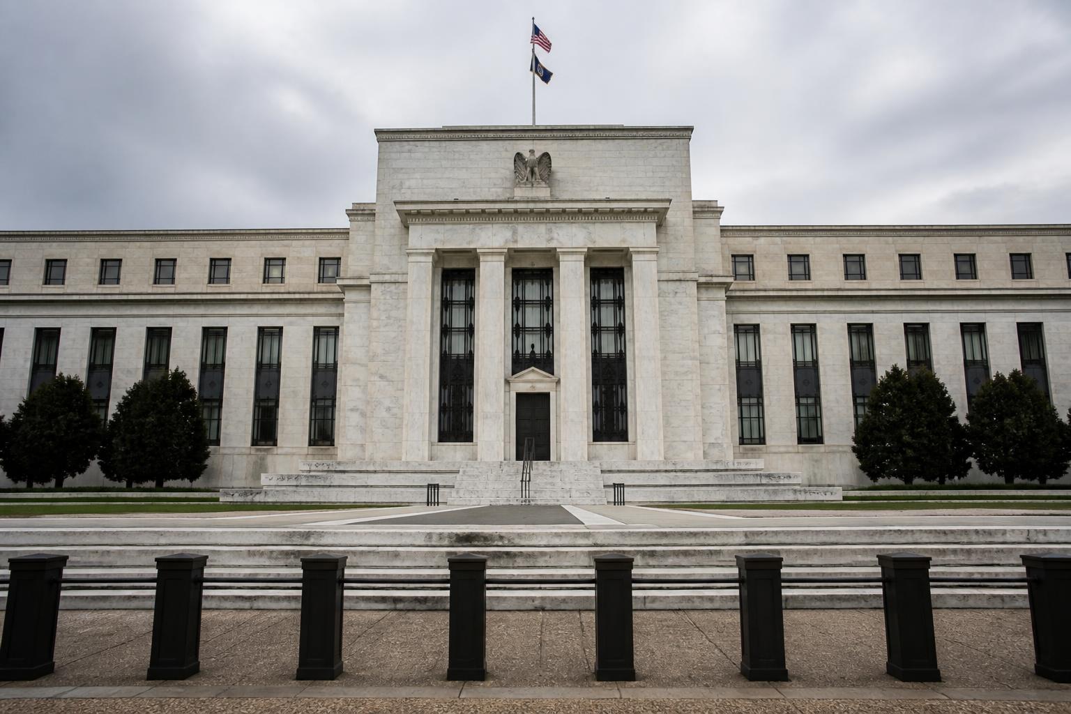Fed internt splittet: Neste renteendring kan gå begge veier — markeder priser inn usikkerhet