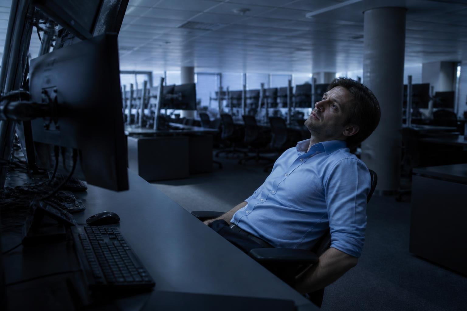 Bitcoin strever under $63 000 i risk-off-marked — XRP gjenvinner støtte mens Fear & Greed kollapser til 12 - Bilde 1